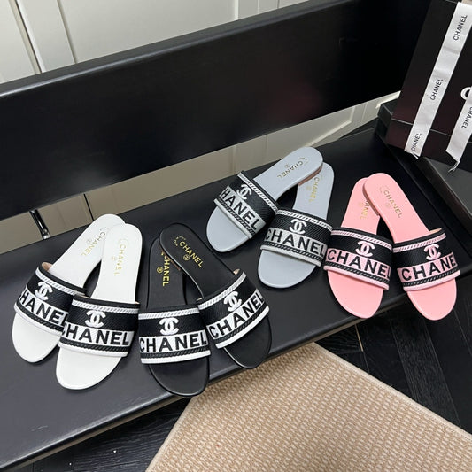 Women's Letter Embroidered Outer Slippers